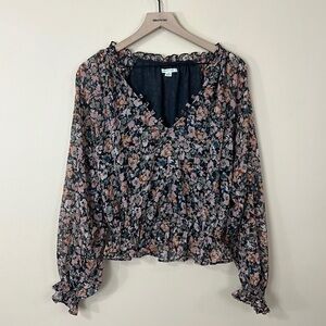 American Eagle floral long sleeve blouse